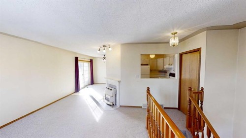B-9406 100 Avenue , Grande Prairie, AB T8V 0S9 3