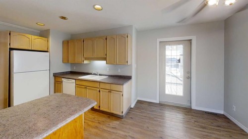 8929 108 Avenue , Grande Prairie, AB T8X 1J9 4