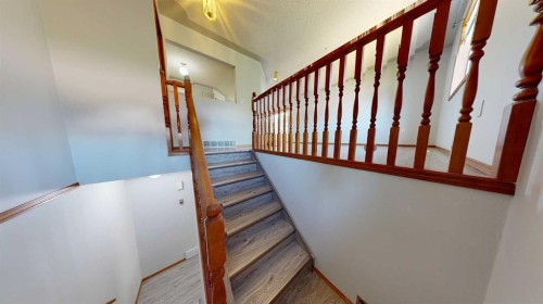B-9408 100 Avenue , Grande Prairie, AB T8V 0S9 3