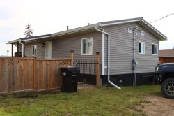 4503 50 Avenue  Valleyview, AB T0H 3N0