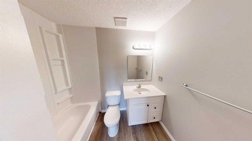 21-10028 105 Avenue , Grande Prairie, AB T8V 1H1 4