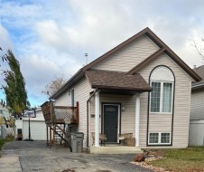 6226 90 Street Grande Prairie, AB T8W 2M3