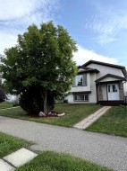 116 Pinnacle Boulevard Grande Prairie, AB T8W 2V7