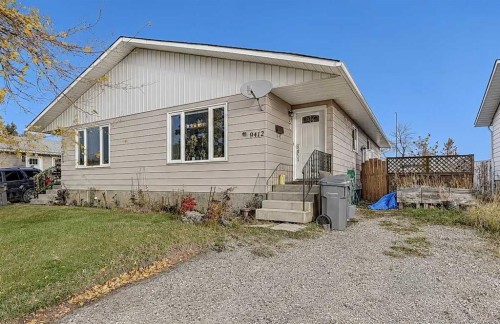 9412 83 Avenue  Grande Prairie, AB T8V 5N1