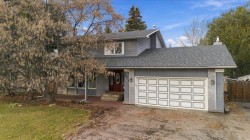 9814 75 Avenue Grande Prairie, AB T8V 4W9