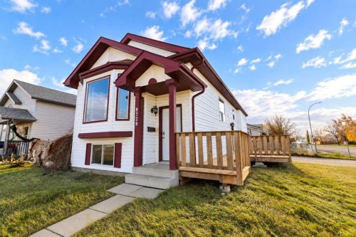 9729 126 Avenue  Grande Prairie, AB T8V 7H6