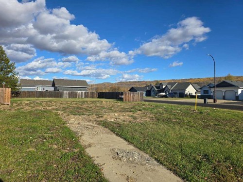 9130 128 Avenue, Peace River, AB 