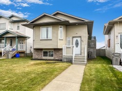 21 Pinnacle Crossing  Grande Prairie, AB T8W 0A9