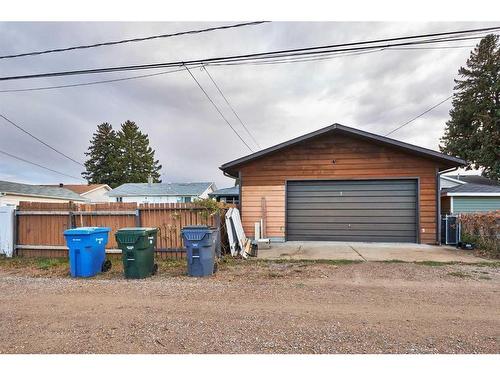 44 Connaught Drive Sw, Medicine Hat, AB - Outdoor With Exterior