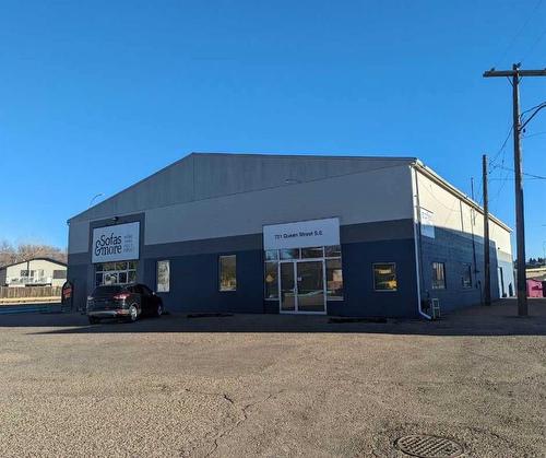 721 Queen Street Se, Medicine Hat, AB 