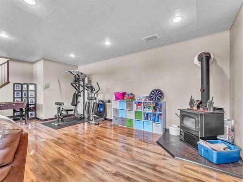 5 Mavista Acres, Irvine, AB - Indoor Photo Showing Gym Room