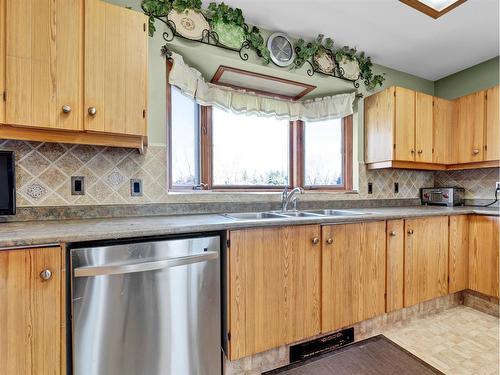 9-13029 Range Road 70, Rural Cypress County, AB - Indoor Photo Showing Kitchen With Double Sink