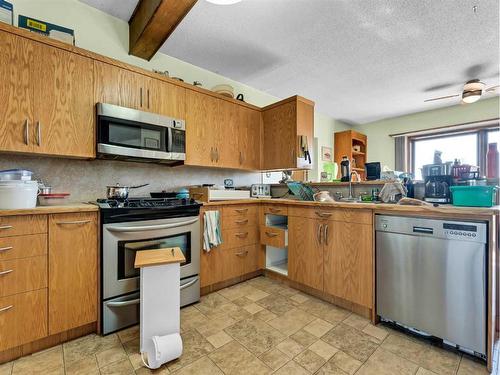 11010 Highway 887, Rural Cypress County, AB - Indoor Photo Showing Kitchen
