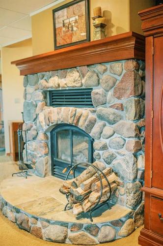 39577 Range Road 20-1, Rural Stettler No. 6, County Of, AB - Indoor With Fireplace