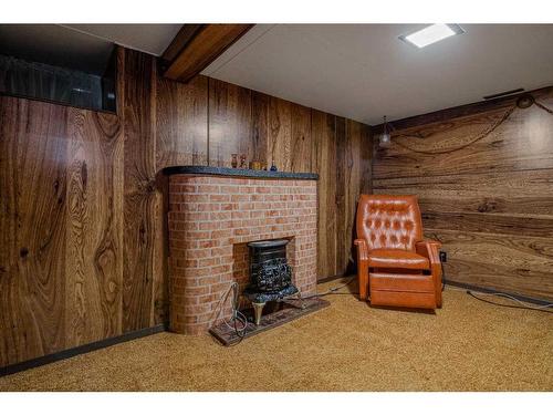 31 4 Street Nw, Redcliff, AB - Indoor With Fireplace