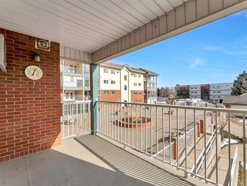 219-3021 13 Avenue Se, Medicine Hat, AB - Outdoor With Balcony With Exterior
