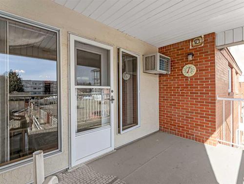 219-3021 13 Avenue Se, Medicine Hat, AB - Outdoor With Balcony With Exterior