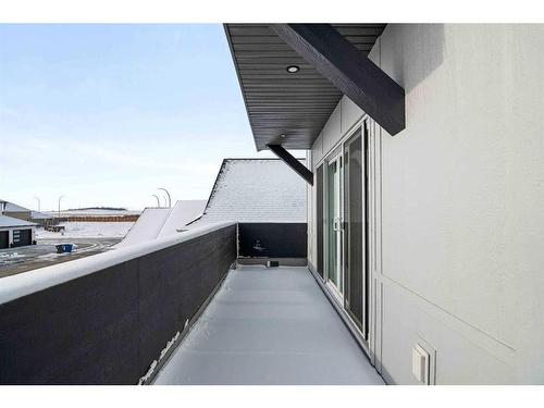 35 Sterling Green Se, Medicine Hat, AB - Outdoor With Exterior