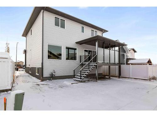 35 Sterling Green Se, Medicine Hat, AB - Outdoor With Exterior
