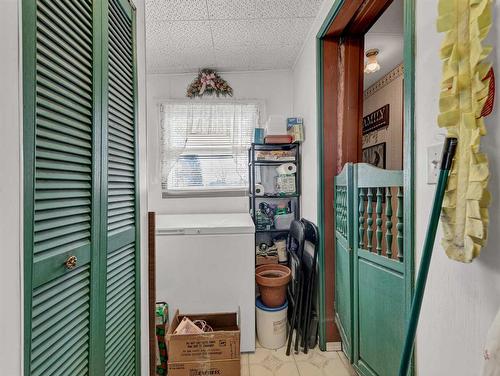 368 Beaufort Crescent Sw, Medicine Hat, AB -  Photo Showing Other Room