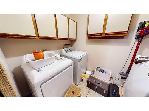 110-3090 15 Avenue Se, Medicine Hat, AB - Indoor Photo Showing Laundry Room