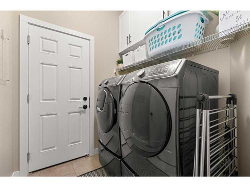 104 Ranchview Way Ne, Medicine Hat, AB - Indoor Photo Showing Laundry Room