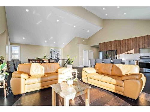 16 Dunes Drive, Desert Blume, AB - Indoor Photo Showing Living Room