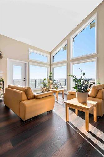 16 Dunes Drive, Desert Blume, AB - Indoor Photo Showing Living Room