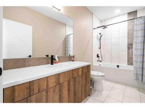 16 Dunes Drive, Desert Blume, AB - Indoor Photo Showing Bathroom