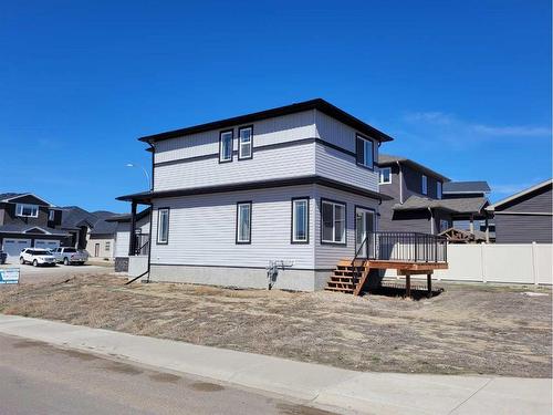 4 Hamptons Crescent Se, Medicine Hat, AB - Outdoor