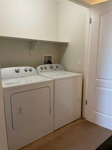 129 Washington Way Se, Medicine Hat, AB - Indoor Photo Showing Laundry Room