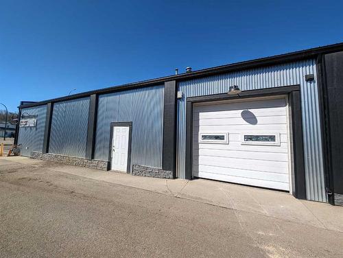 2-677 South Railway Street Se, Medicine Hat, AB 