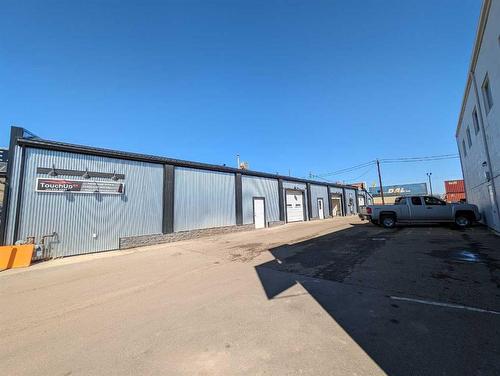 2-677 South Railway Street Se, Medicine Hat, AB 