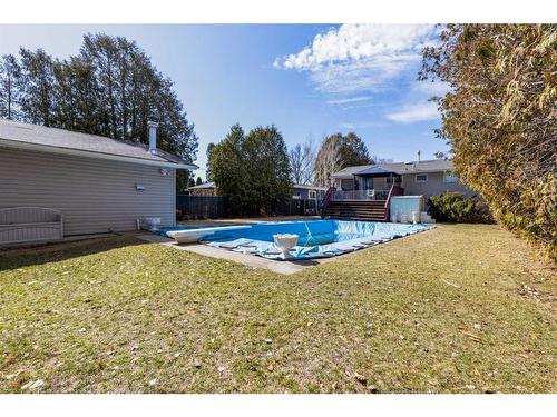 961 Bassett Crescent Nw, Medicine Hat, AB - Outdoor With In Ground Pool