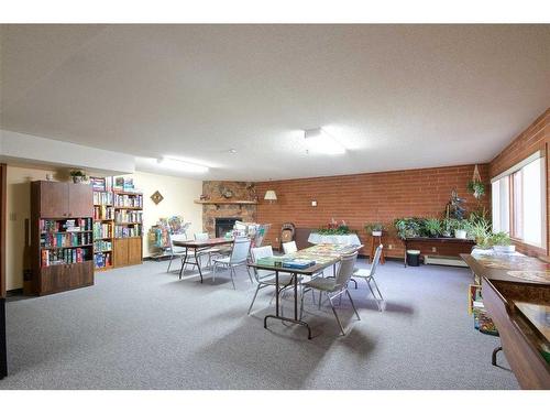 243-1480 Southview Drive Se, Medicine Hat, AB - Indoor