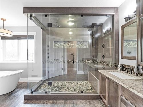 62 Copper Canyon Bay Sw, Medicine Hat, AB - Indoor Photo Showing Bathroom