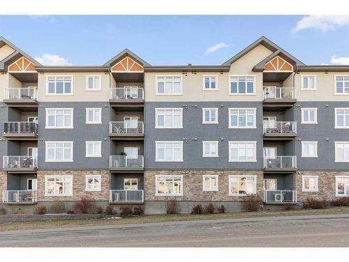 308-19 Terrace View Ne, Medicine Hat, AB - Outdoor With Balcony With Facade