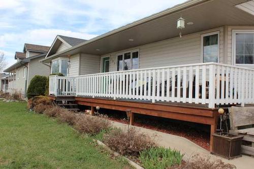 109 Westview Crescent West, Bow Island, AB - Outdoor With Deck Patio Veranda