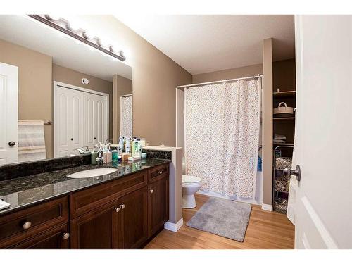 6 Terrace Ridge Ne, Medicine Hat, AB - Indoor Photo Showing Bathroom