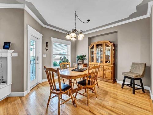 633 East 2 Street, Dunmore, AB - Indoor Photo Showing Dining Room