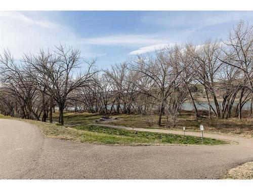 26 Harris Street Sw, Medicine Hat, AB - Outdoor With View