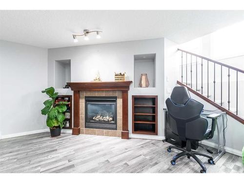 357 Somerset Row Se, Medicine Hat, AB - Indoor With Fireplace