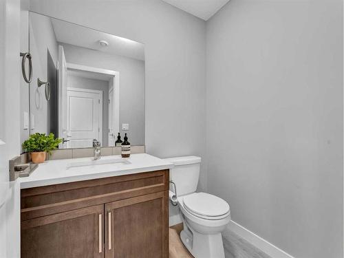 360 Ranchlands Boulevard Ne, Medicine Hat, AB - Indoor Photo Showing Bathroom