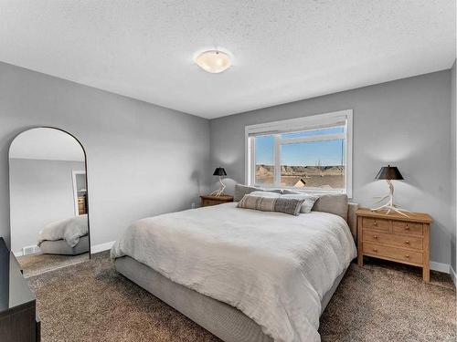 360 Ranchlands Boulevard Ne, Medicine Hat, AB - Indoor Photo Showing Bedroom