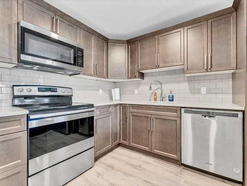 360 Ranchlands Boulevard Ne, Medicine Hat, AB - Indoor Photo Showing Kitchen With Upgraded Kitchen