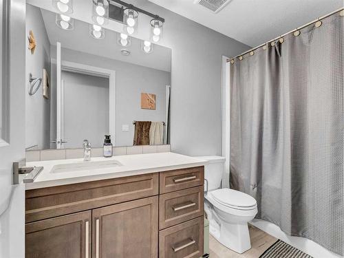 360 Ranchlands Boulevard Ne, Medicine Hat, AB - Indoor Photo Showing Bathroom