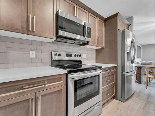 360 Ranchlands Boulevard Ne, Medicine Hat, AB - Indoor Photo Showing Kitchen