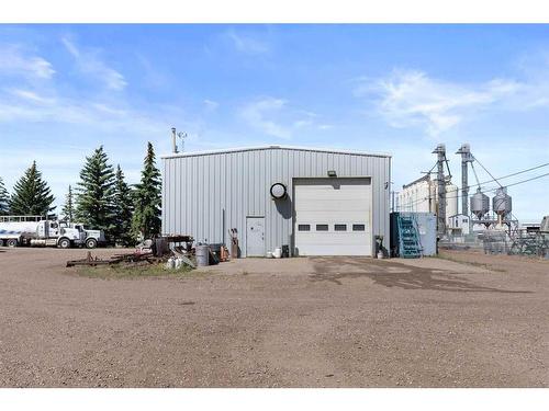 1503 Eagle View Place Sw, Medicine Hat, AB - Outdoor