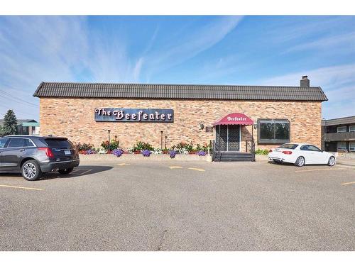 3286 13 Avenue, Medicine Hat, AB 