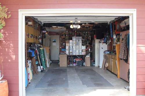 419 3 Avenue West, Burdett, AB - Indoor Photo Showing Garage